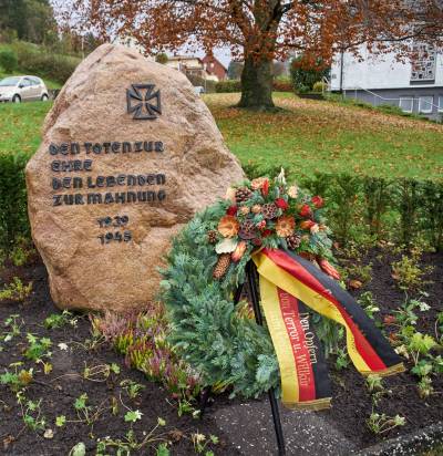 Gedenkfeier zum Volkstrauertag 2017 in Kohlstädt - Gedenkfeier zum Volkstrauertag 2017 in Kohlstädt